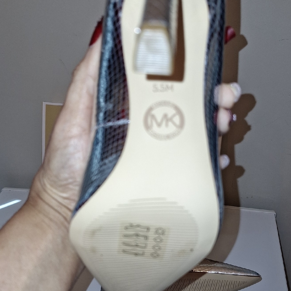 Michael Kors Shimmering Silver Heels - Picture 7 of 7